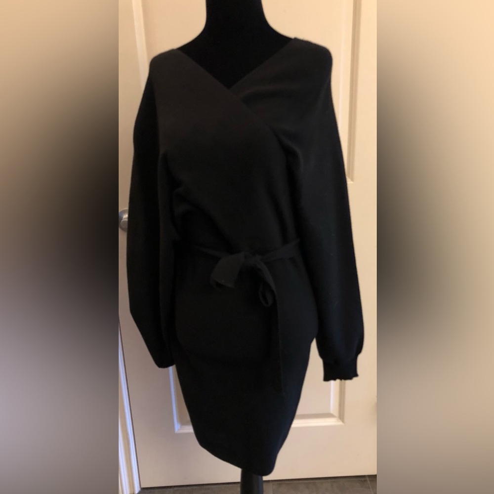 Okakie black wrap-like dress